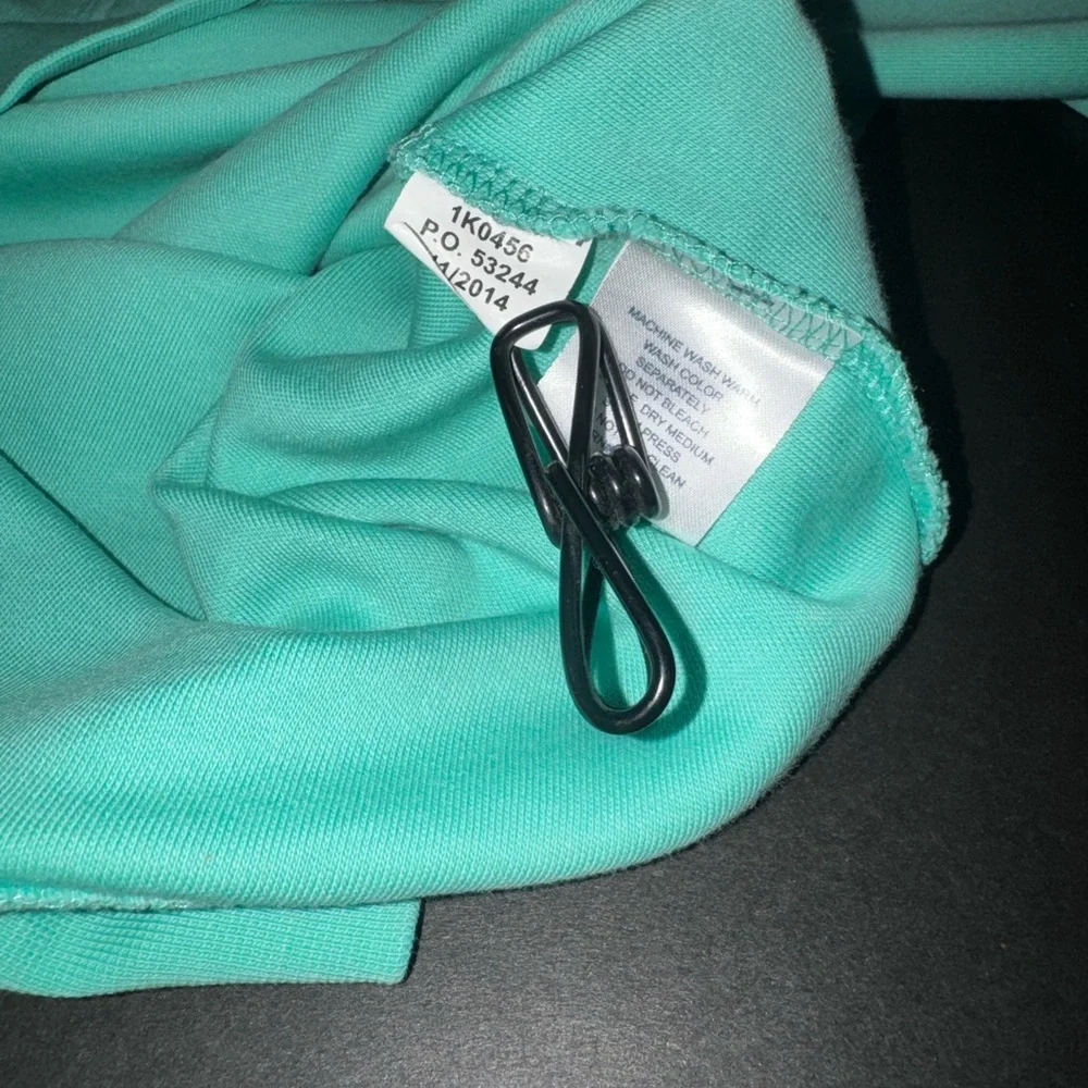 Vineyard Vines Men's Mint Green 3/4 Sweater Resort wear. Circa 2014.